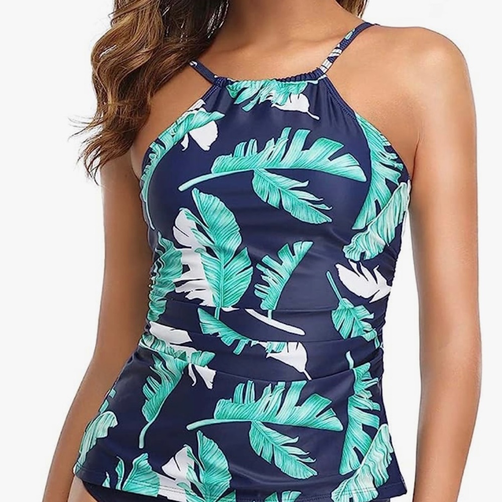 Tempt Me brand swimsuit top. Totaly new. Never used. It has its label. Size S.